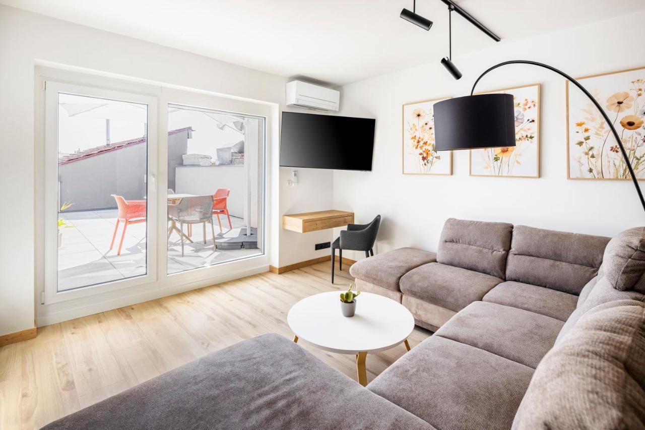 Vi&La - Apart House Piest'any Eksteriør bilde